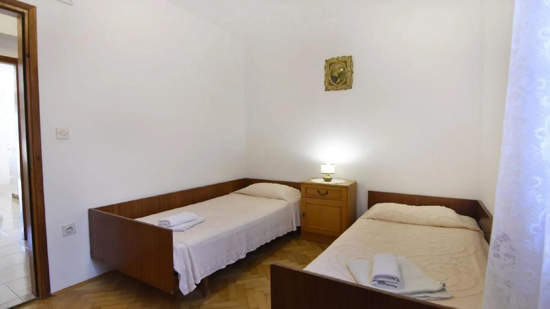 Apartment Mit Zwei Schlafzimmern In Strandnaehe Bašanija Chorwacja