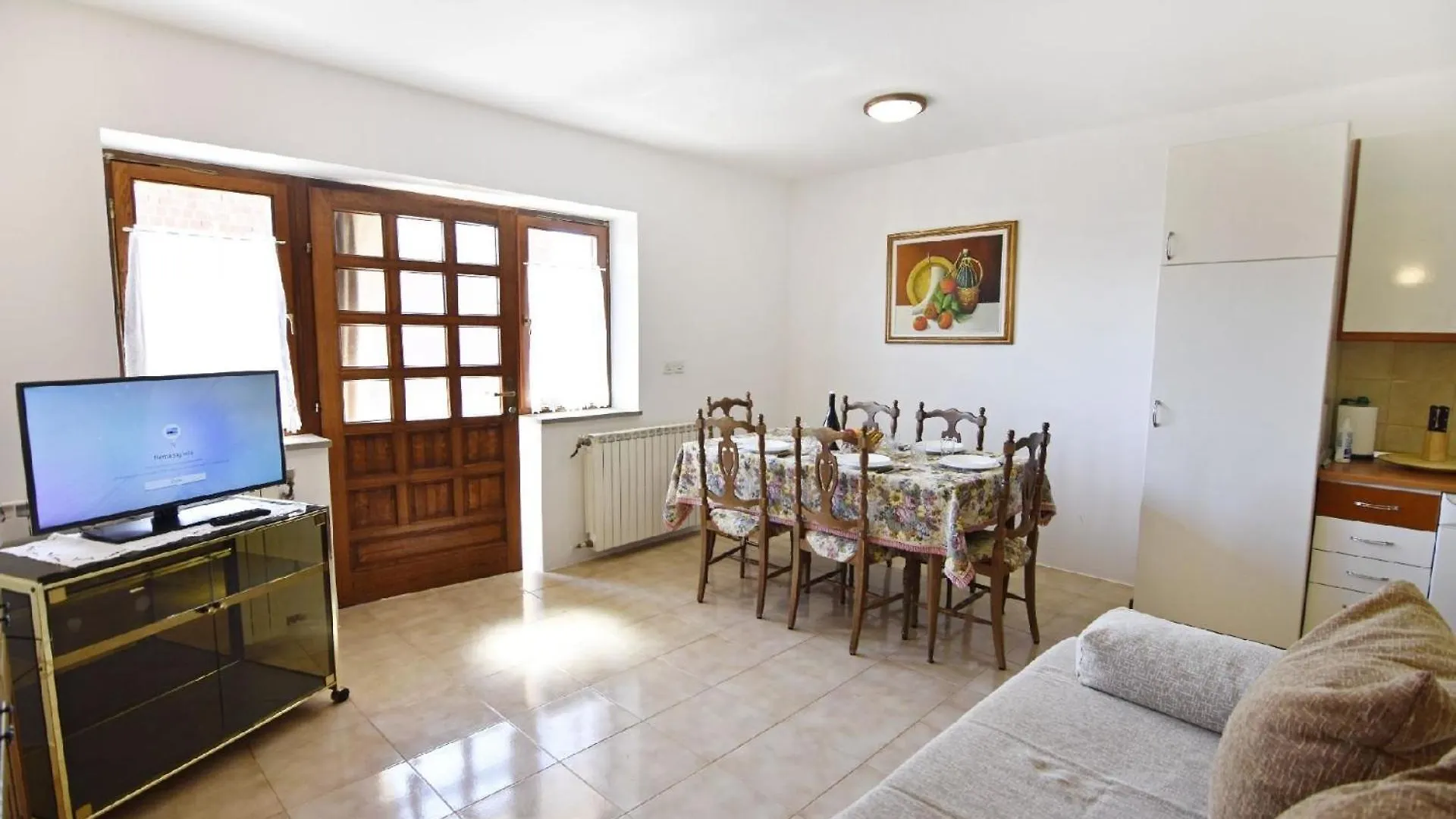 Apartment Mit Zwei Schlafzimmern In Strandnaehe Bašanija