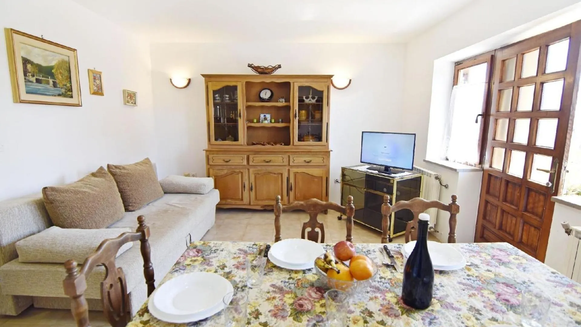 Apartment Mit Zwei Schlafzimmern In Strandnaehe Bašanija Chorwacja